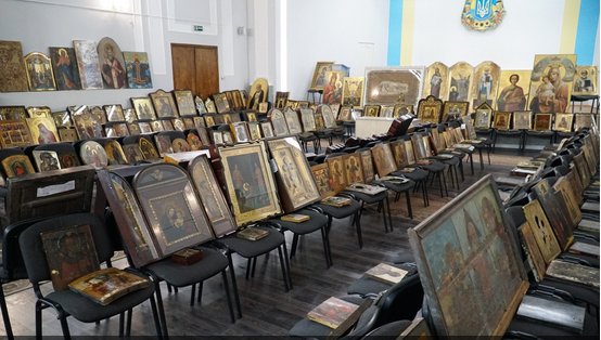 Поліція Тернопільщини просить допомогти встановити власників крадених ікон