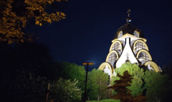 У Львові підсвітили або планують освітити 17 культових споруд
