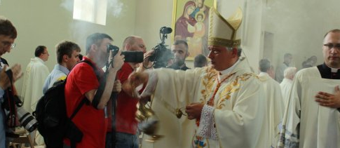 У Львові освятили храм святого папи Йоана Павла ІІ і сімейний центр при ньому