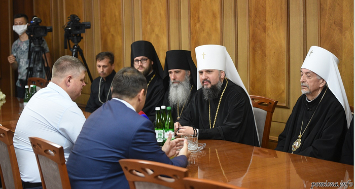 Митрополит Епіфаній обговорив з владою Івано-Франківщини актуальні питання життя регіону