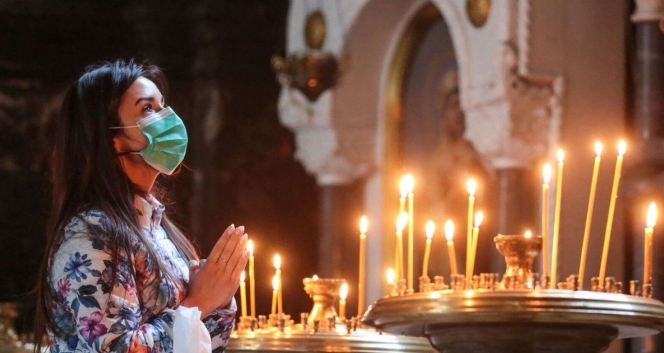 Епідеміологи розслідують спалах коронавірусу у церквах Львівщини