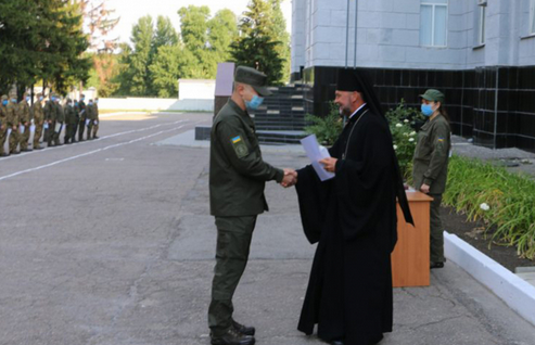 Харківський єпископ УГКЦ нагородив військових Східного територіального управління Нацгвардії