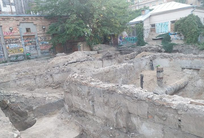 Біля Софії Київської знову намагаються забудувати буферну зону висоткою із підземним паркінгом на 36 місць