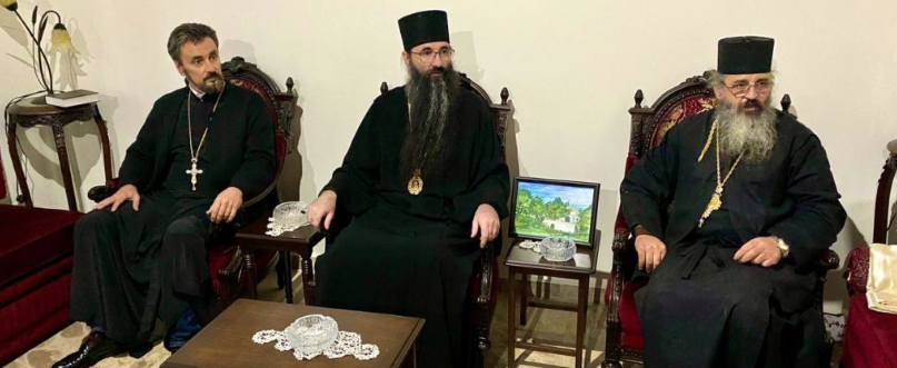 Митрополит УПЦ (МП) поїхав з подарунками в Ліван скаржитись на Україну
