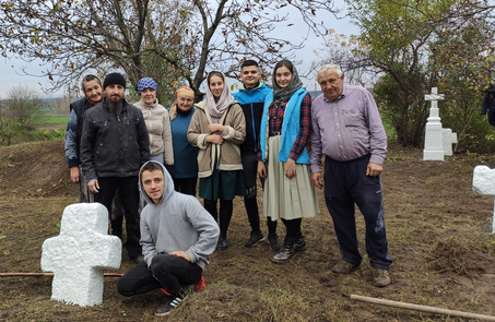 Священник УПЦ (МП) опікується військовим кладовищем російської царської армії на Тернопільщині