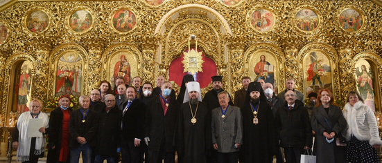 Глава ПЦУ нагородив благодійників, які допомагали відновити Свято-Михайлівський Золотоверхий монастир