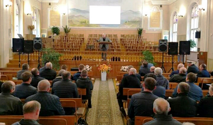 Пастори п