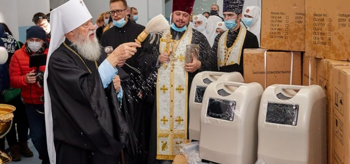 Одеська єпархія УПЦ (МП) передала 20 кисневих концентраторів обласному госпіталю