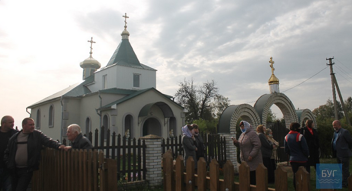 Православна громада, де священник привітав Путіна з іменинами, офіційно перейшла до ПЦУ