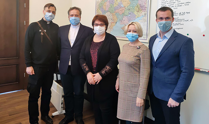 МОЗ готове сприяти капеланському служінню в медичних закладах