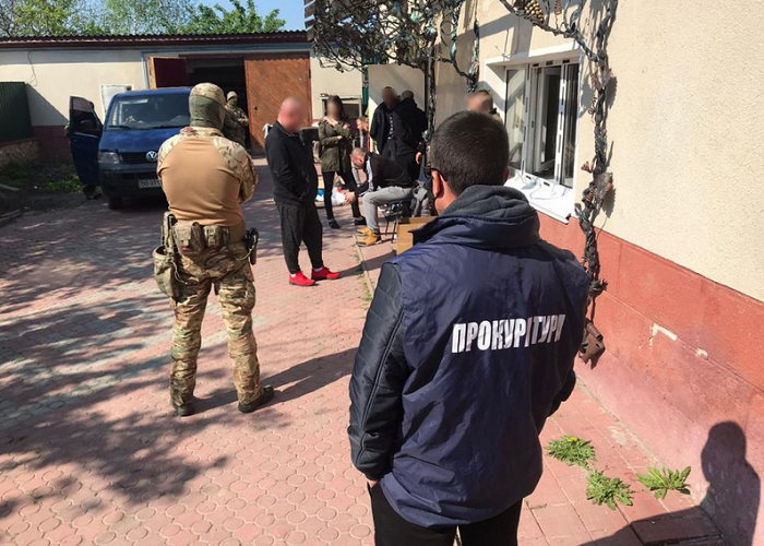 Пастору і прихожанам, які насильно утримували людей у реабцентрах на Рівненщині, загрожує до 10 років в’язниці