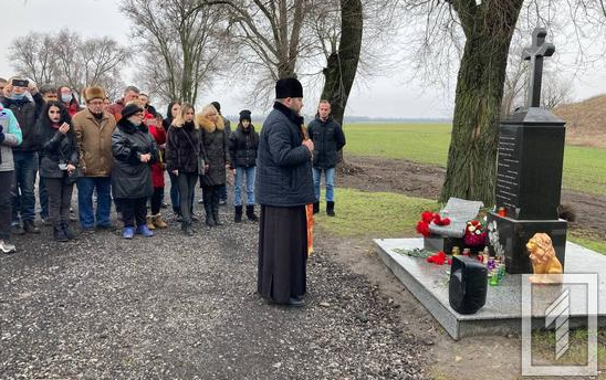 Священник УГКЦ звершив панахиду на місці аварії лідера групи «Скрябін»