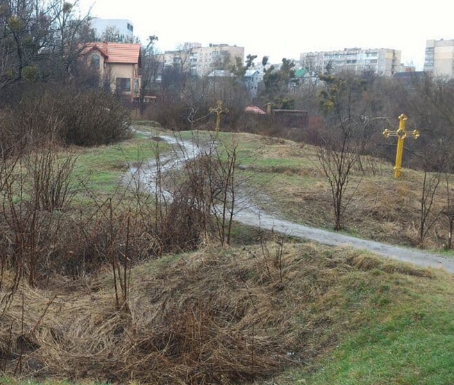 Давньоруський могильник ІХ - ХІІІ ст. у Києві хотіли забудувати за допомогою підроблених документів