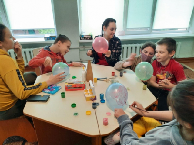 Греко-католики провели майстер-клас в Полтавському реабцентрі для дітей з інвалідністю Греко-католики провели майстер-клас в Полтавському реабцентрі для дітей з інвалідністю