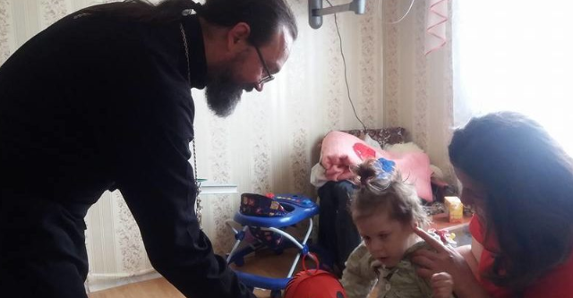 Священик УПЦ (МП) отримав подяку від Уповноваженого президента України з прав дитини Священик УПЦ (МП) отримав подяку від Уповноваженого президента України з прав дитини