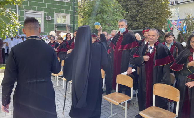 Духовенство УГКЦ та ПЦУ благословило викладачів і студентів Тернопільського медуніверситету і Української військово-медичної академії