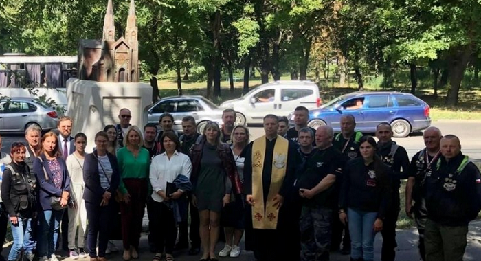 Мотопаломники вшанували пам