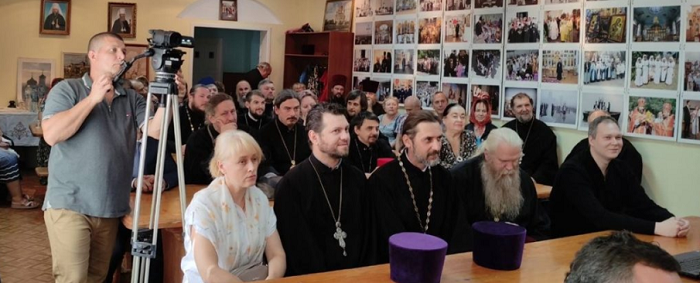 Союз православних жінок УПЦ (МП) провів форум «Церква, відкрита для суспільства»