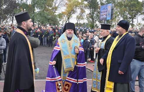 На Харківщині архієреї ПЦУ та УПЦ (МП) вшанували пам’ять жертв катастрофи літака