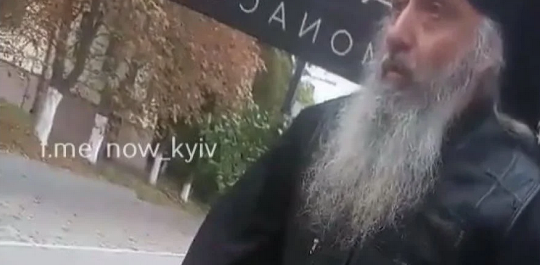 Архімандрит УПЦ (МП) вступив у сутичку з волонтерами, які стерилізують кішок