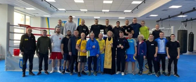 Священник УПЦ (МП) благословив спортсменів збірної України на чемпіонат світу