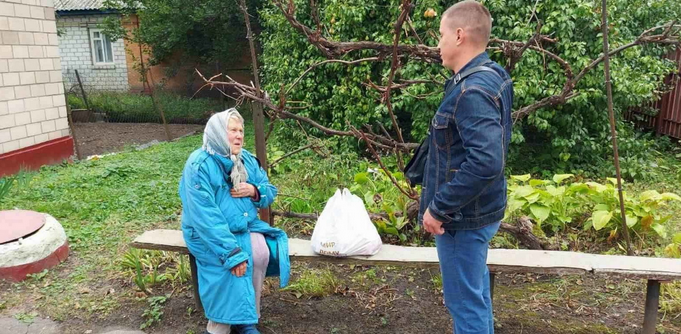 Християни Черкас роздали 1000 продуктових наборів нужденним
