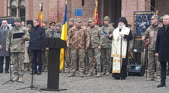 Архієпископ ПЦУ взяв участь в урочистостях з нагоди повернення воїнів із зони проведення ООС