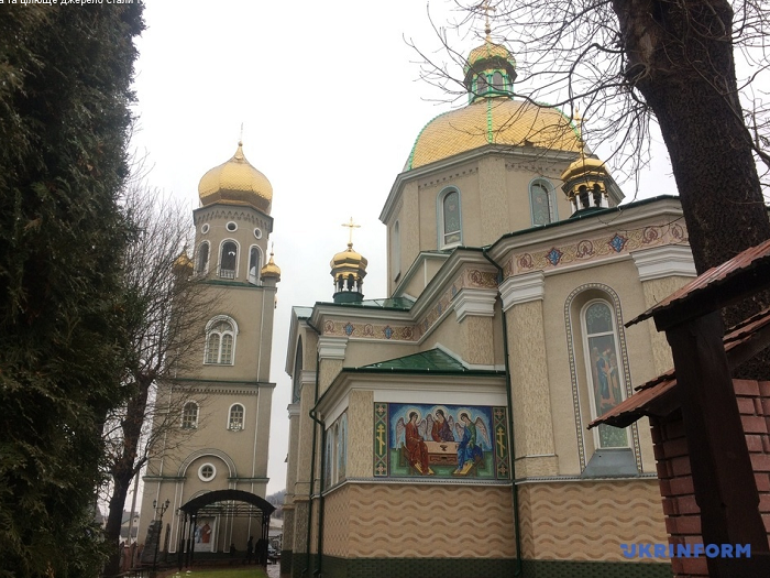 На Тернопільщині «мозаїчна» церква та цілюще джерело стали туристичним «магнітом»