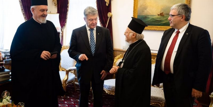 Порошенко обговорив з патріархом Варфоломієм подальшу підтримку ПЦУ