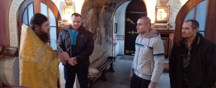 Священник УПЦ (МП) звершив хрещення в Полтавській виправній колонії