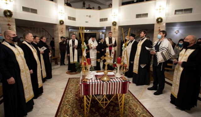 Католики, православні, протестанти молилися у Києві за єдність християн Католики, православні, протестанти молилися у Києві за єдність християн