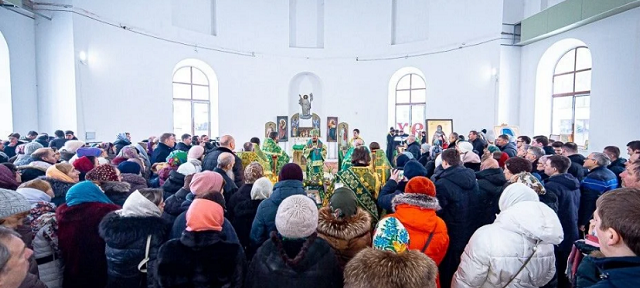 Митрополит УПЦ (МП) очолив першу за сто років літургію в Антонівському університетському храмі Харкова Митрополит УПЦ (МП) очолив першу за сто років літургію в Антонівському університетському храмі Харкова