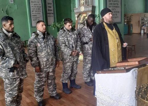Африканці, запрошені до Росії на навчання в семінаріях РПЦ та відновлення храмів, поїдуть воювати проти України